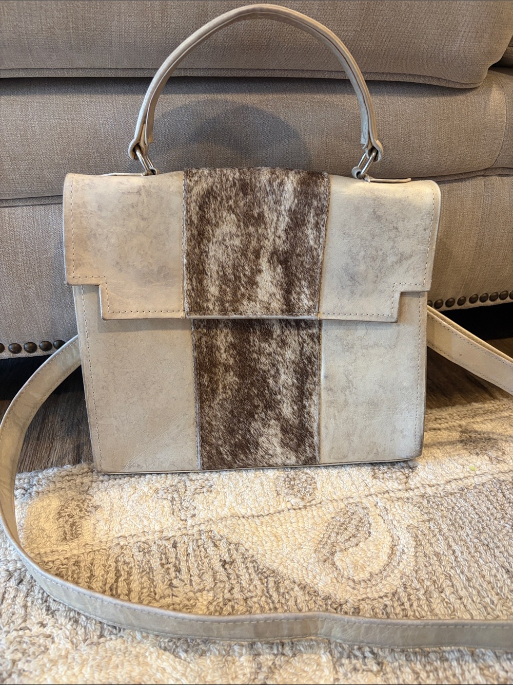JACKSON AND HYDE Vintage Purse Cream and Brown Panel Top-Handle Bag